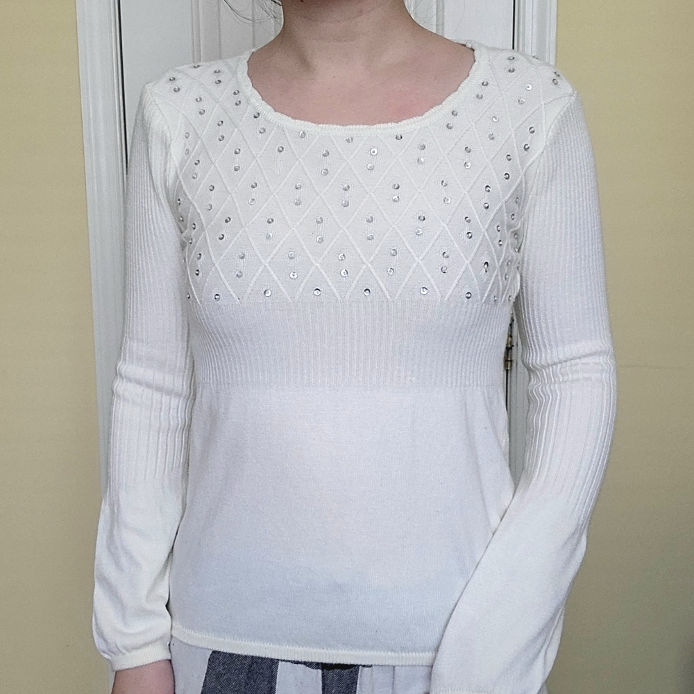 White Ivory Sequin Beaded Ribbed Knit Sweater Y2K Scallop Neck
